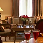 Ξενοδοχείο Grecotel Imperial 5*