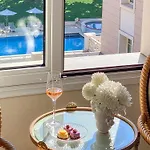 Ξενοδοχείο Grecotel Imperial 5*