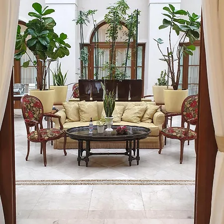 Grecotel Imperial מלון לריסה