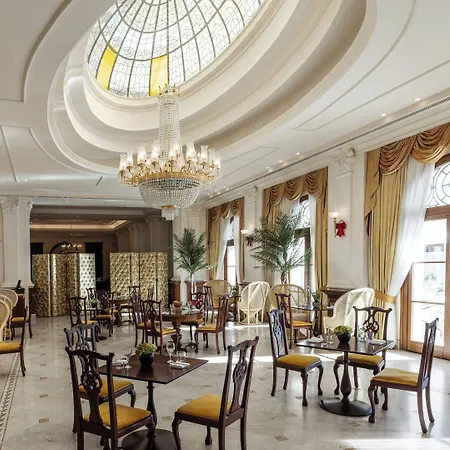 ホテル Grecotel Imperial ラリサ
